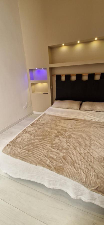 Savelli Apartment Old Town - Near Navona Place روما المظهر الخارجي الصورة